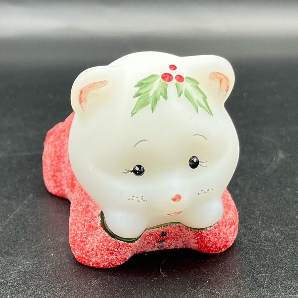 Fenton Vintage Christmas bear figurine Art Glass
